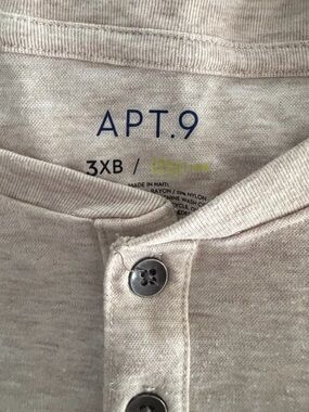 Apt. 9 Light Beige Henley Shirt with Button Placket